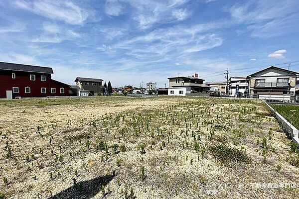 【分譲地全体】お子様連れも安心。キッズスペース完備の店舗で、ゆっくり物件探しをしませんか？