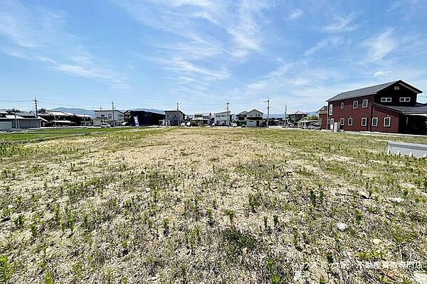 【分譲地全体】夢に見た理想のライフスタイルを。建築条件なしの地で、想いをカタチにする。