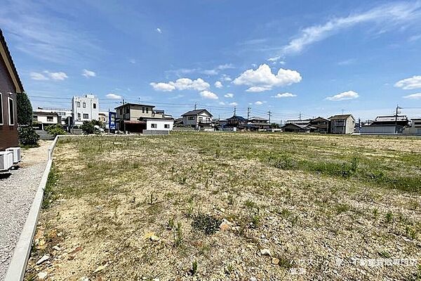 【分譲地全体】友達を呼びたくなる自慢の我が家。土地の魅力を最大限に活かした、華やかな新生活。