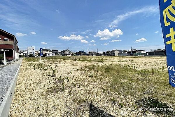 【分譲地全体】深呼吸、ひとつ。 澄んだ空気と温かな光が、忙しい日常を優しく癒やします。