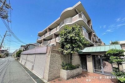 外観:■阪急御影駅 徒歩5分■御影郡家エリア■最上階・南東角住戸×山並みの眺望■2026年6月リフォーム済 外観:■阪急御影駅 徒歩5分■御影郡家エリア■最上階・南東角住戸×山並みの眺望■2026年6月リフォーム済