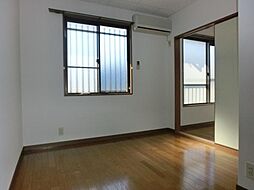 ヒルサイドヴィスタ 2階1LDKのリビング/ダイニング