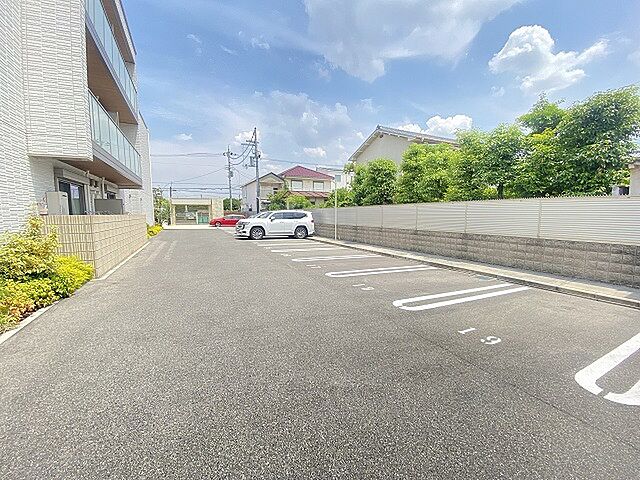 14 / 15