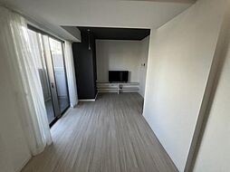 エヌエムキャトフヴァン 4階1Kのリビング/ダイニング