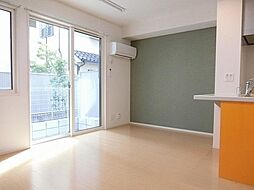 アネスティー 2階ワンルームのリビング/ダイニング