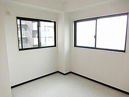 パークＴ’ホームズザビエル 9階1LDKのリビング/ダイニング