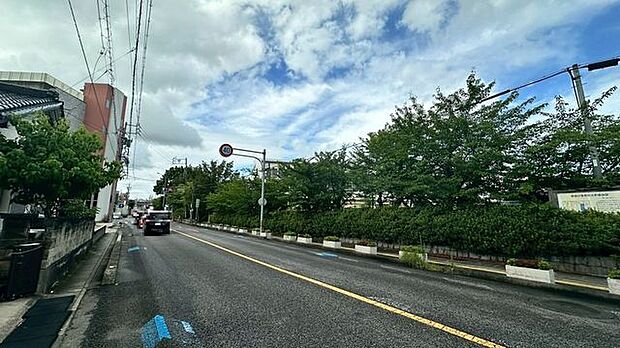 前面道路含む現地写真