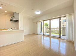 Tステージ河合町 4LDKのリビング/ダイニング