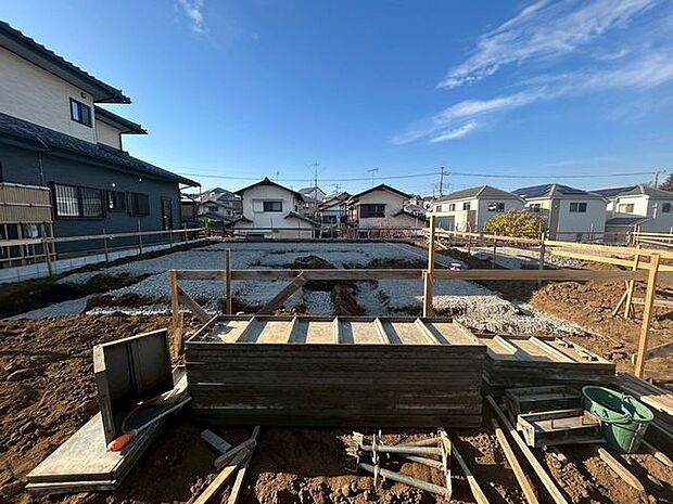 【外観】広々とした敷地で開放感があります♪