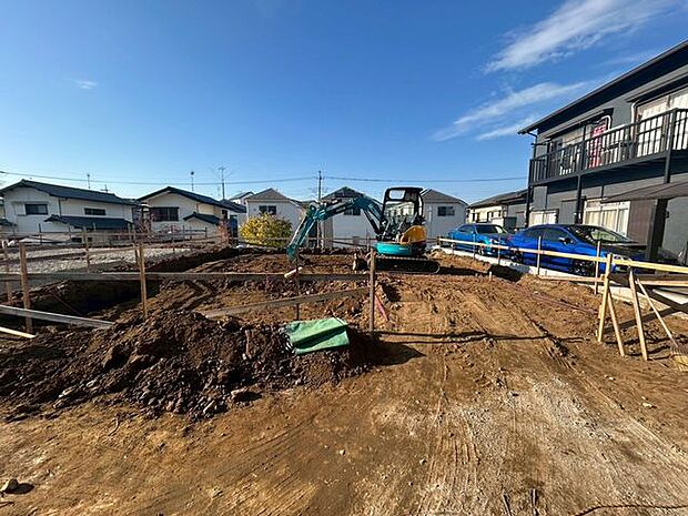 【外観】広々とした敷地で開放感があります♪