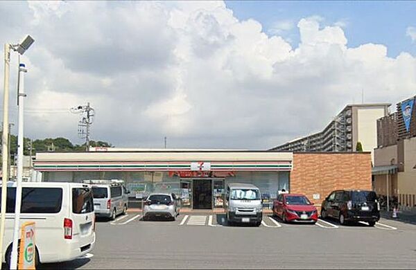 「セブンイレブン千葉東寺山町店」まで470m (徒歩6分)急な買い物はもちろん、ATM利用や公共料金の支払いなどにご利用いただけます。