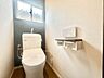 トイレ：【トイレ】清潔感のある快適なトイレです。毎日気持ちよく使えます。