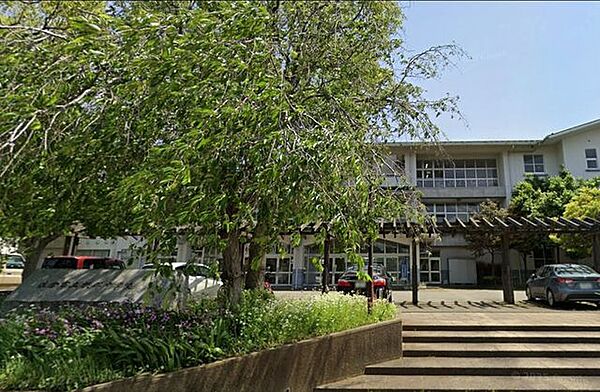 「佐倉市立根郷中学校」まで480m (徒歩6分)
