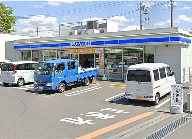 「ローソン千葉鵜の森町店」まで540m (徒歩7分)急な買い物はもちろん、ATM利用や公共料金の支払いなどにご利用いただけます。