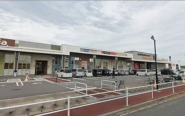 「かわまち矢作モール」まで3900m (徒歩49分)多彩なショップが揃い、仕事終わりでもまとめ買いが出来ます。