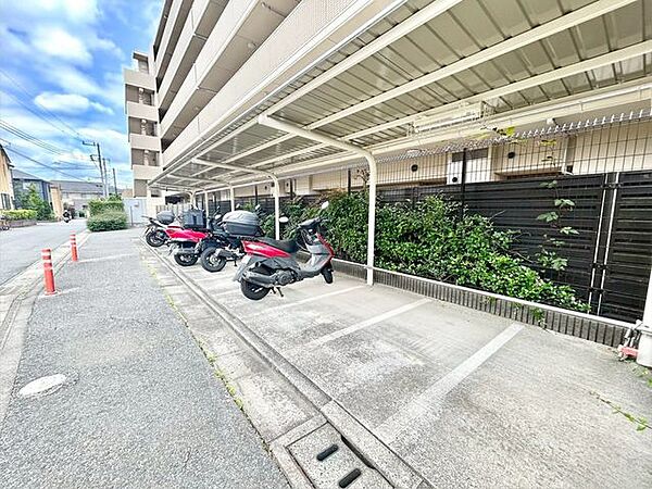 【バイク置場】バイク好きに嬉しい、安心の専用スペース♪