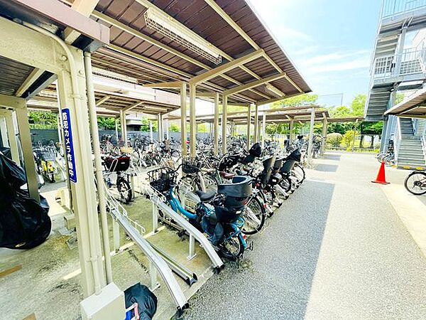 【駐輪場】便利で安心な駐輪場を完備し、日々の移動をサポートします。