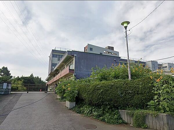 「八千代市立勝田台中学校」まで1030m (徒歩13分)