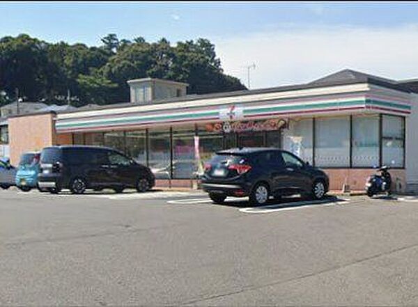 「セブンイレブン八千代宮坂店」まで250m (徒歩4分)急な買い物はもちろん、ATM利用や公共料金の支払いなどにご利用いただけます。