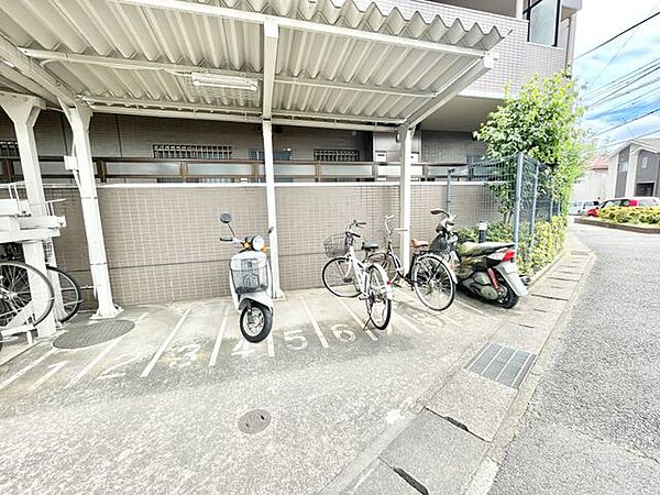 【バイク置場】バイク好きに嬉しい、安心の専用スペース♪