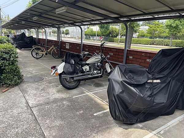 【バイク置場】バイク好きに嬉しい、安心の専用スペース♪