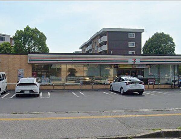 「セブンイレブン千葉高浜4丁目店」まで200m (徒歩3分)急な買い物はもちろん、ATM利用や公共料金の支払いなどにご利用いただけます。
