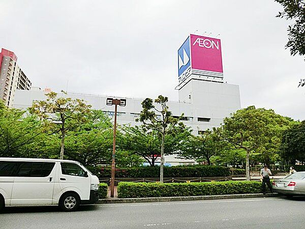 「イオンマリンピア店」まで700m (徒歩9分)日々のまとめ買いや休日の買い物にも！家族で一日中楽しめる大型施設です。