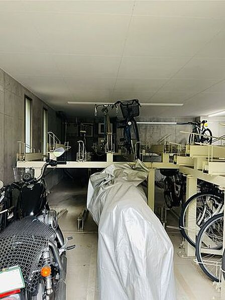 【バイク置場】バイク好きに嬉しい、安心の専用スペース♪