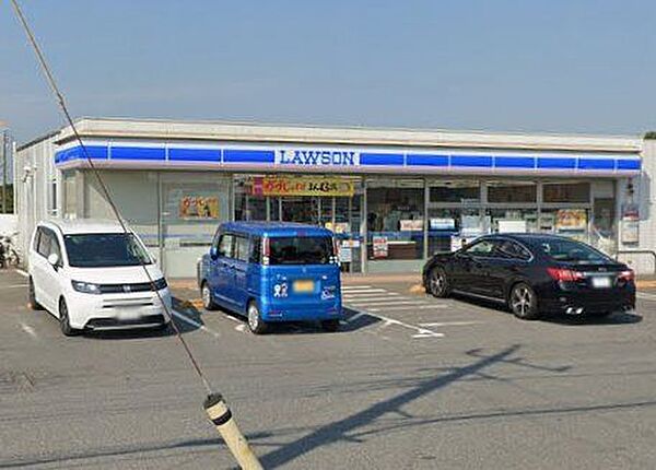 「ローソン四街道大日富士見ケ丘店」まで370m (徒歩5分)急な買い物はもちろん、ATM利用や公共料金の支払いなどにご利用いただけます。