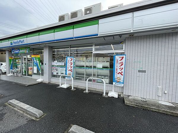 ◇ファミリーマート千葉天台店 「ファミリーマート千葉天台店」まで140m (徒歩2分)急な買い物はもちろん、ATM利用や公共料金の支払いなどにご利用いただけます。