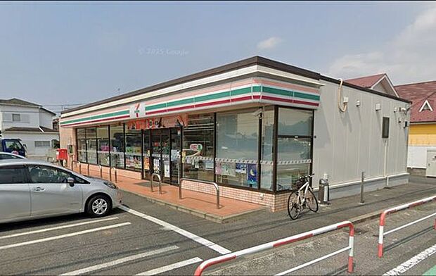 「セブンイレブン千葉桜木2丁目店」まで290m (徒歩4分)急な買い物はもちろん、ATM利用や公共料金の支払いなどにご利用いただけます。