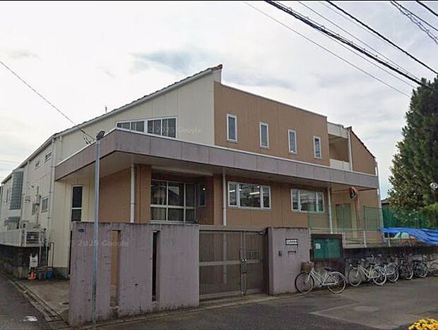 「泉幼稚園」まで1360m (徒歩17分)