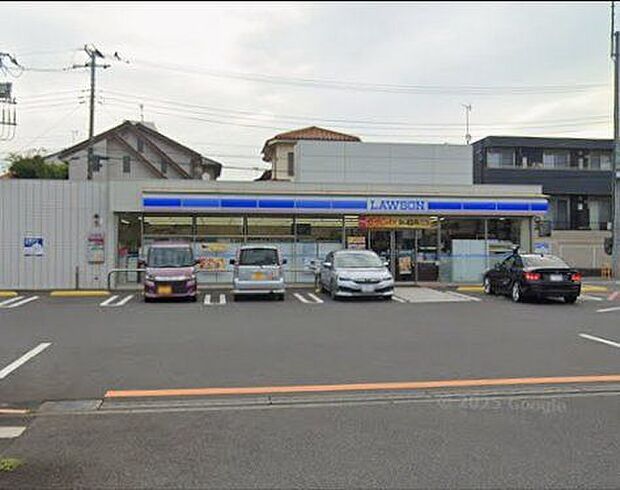 「ローソン八千代勝田台四丁目店」まで470m (徒歩6分)急な買い物はもちろん、ATM利用や公共料金の支払いなどにご利用いただけます。