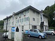 滝駅よりバス14分 徒歩6分 築40年7ヶ月 3階建の賃貸物件