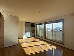 Luce Del Sole 1階2LDKのリビング/ダイニング