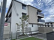 新西脇駅より徒歩18分 築2年7ヶ月 3階建の賃貸物件