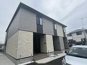 亀山駅より徒歩6分 1階 築1年7ヶ月の賃貸物件