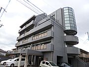 亀山駅より徒歩6分 1階 築33年11ヶ月の賃貸物件