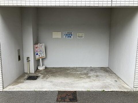 16 / 28
