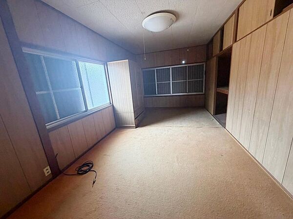 洋室を拡大表示