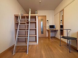 イーズプレイス 4階1Kのリビング/ダイニング