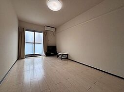 クレイノルヴェール千里丘 1階1Kのリビング/ダイニング