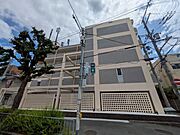 茨木駅より徒歩10分 3階 築33年の賃貸物件