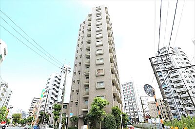 外観：【建物外観】JR「蒲田」駅・東急池上線「蓮沼」駅の2駅利用可能！通勤や通学に便利な立地です。
