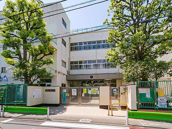 大田区立蒲田小学校（440m）