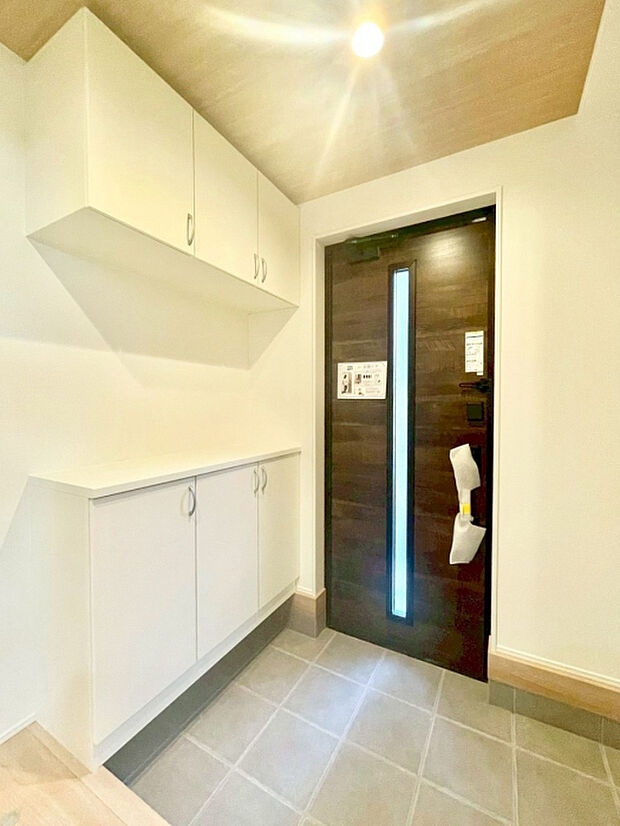 写真は施工例。ご案内は平日・休日ともに可能です。お仕事帰りやお買い物のついでなど、短時間のご見学にも柔軟に対応いたします。まずは30分ほどサクッとご覧いただくだけでも大歓迎です。お気軽にご相談下さい。