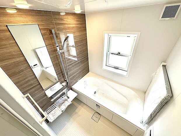 写真は施工例。ご案内は平日・休日ともに可能です。お仕事帰りやお買い物のついでなど、短時間のご見学にも柔軟に対応いたします。まずは30分ほどサクッとご覧いただくだけでも大歓迎です。お気軽にご相談下さい。