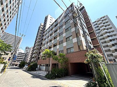 外観:【グランパレ神戸ハーバーウエスト】RC造地上10階建ての最上階に位置する角部屋です。 外観:【グランパレ神戸ハーバーウエスト】RC造地上10階建ての最上階に位置する角部屋です。