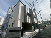 東三国駅より徒歩4分 新築 3階建の賃貸物件