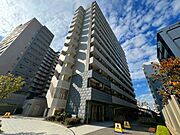 江坂駅より徒歩9分 3階 築8年10ヶ月の賃貸物件